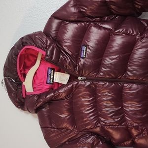 Patagonia Girls Puffer Coat Size L (12)